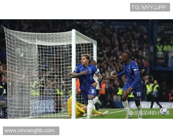 巴萨狂胜热刺6-2神奇扑救瞬间点燃全场激情集锦 巴萨狂胜热刺6-2神奇扑救瞬间点燃全场激情集锦