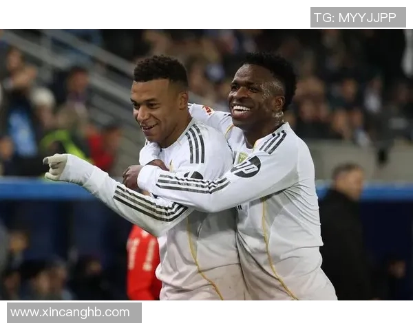 欧联杯激战本菲卡与波尔图平局争议判罚引发全场热议